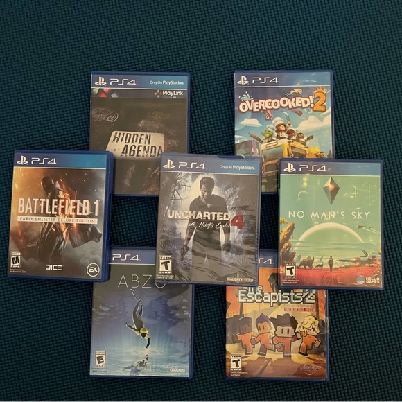 PS4 Game Collection - Picture 2 of 2